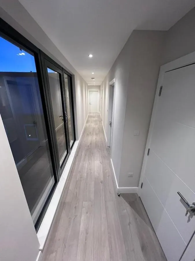 Blue London Rooftop Apartment Homestay